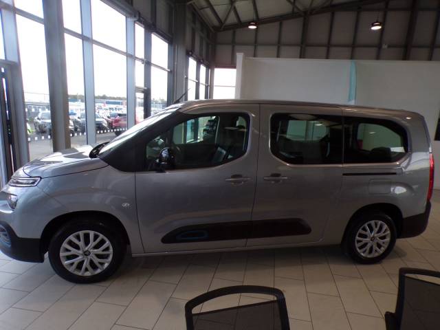 2023 Citroen Berlingo 0.0 100kW Feel XL 50kWh 5dr Auto [7 seat]