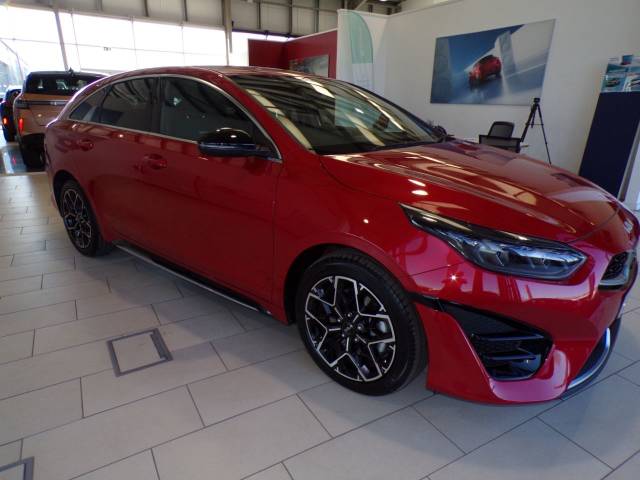 Kia Pro Ceed 1.5T GDi ISG 138 GT-Line 5dr Estate Petrol Red