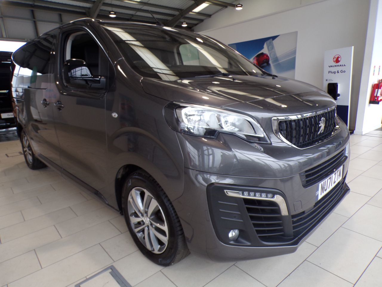 2021 Peugeot Traveller