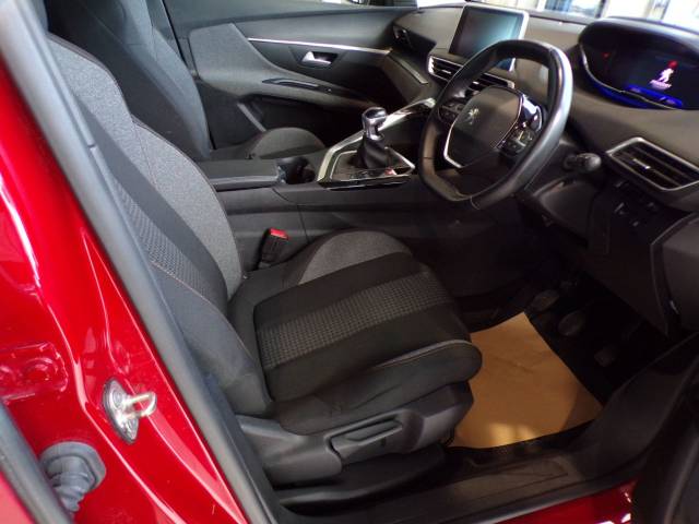 2021 Peugeot 3008 1.2 PureTech Active Premium 5dr
