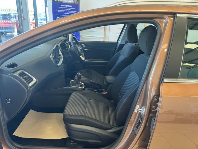 2022 Kia Ceed 1.0T GDi ISG 2 5dr