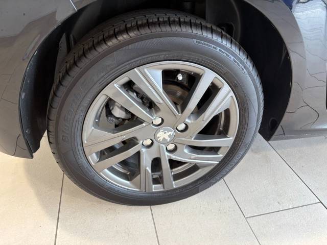 2022 Peugeot 208 1.2 PureTech 100 Active Premium 5dr EAT8