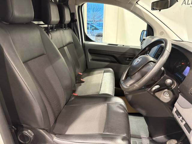 2021 Vauxhall Vivaro 3100 2.0d 120PS Dynamic H1 Van