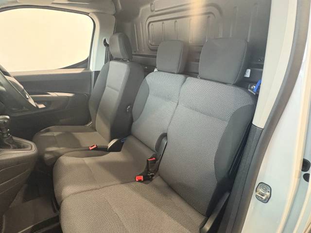 2024 Peugeot Partner 1.5 BlueHDi 100 Professional Van