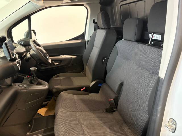 2024 Peugeot Partner 1.5 BlueHDi 100 Professional Van