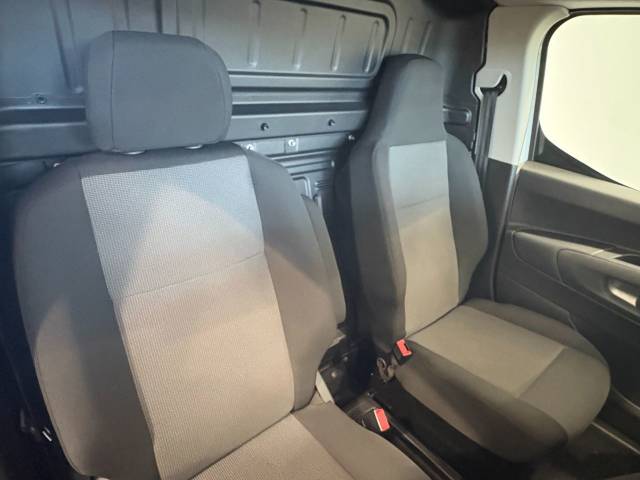 2023 Vauxhall Combo Cargo 2300 100kW Dynamic 50kWh H1 Van Auto