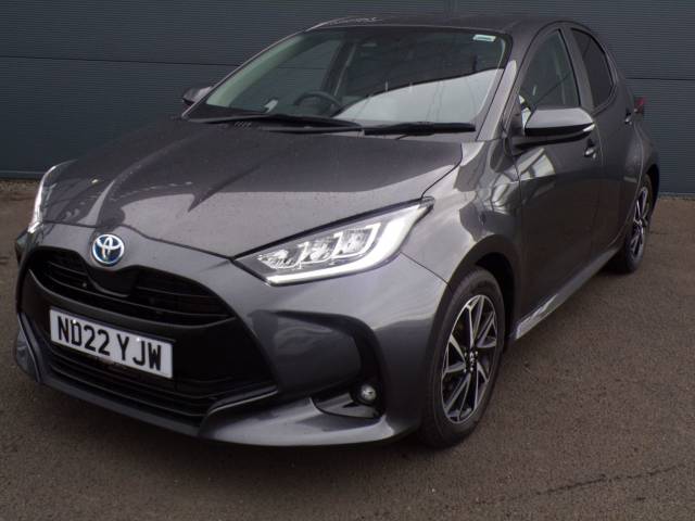2022 Toyota Yaris 1.5 design hev cvt