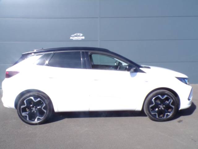 2024 Vauxhall Grandland 1.2 Turbo Ultimate 5dr