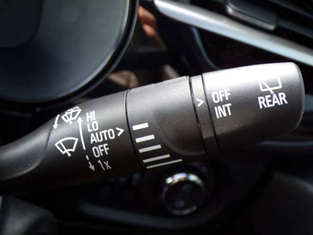 2022 Vauxhall Mokka 1.2 Turbo SRi Premium 5dr Auto