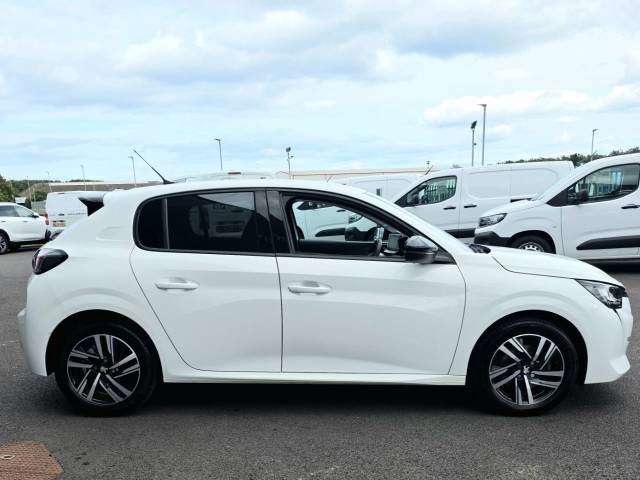 2022 Peugeot 208 1.2 PureTech 100 Allure Premium 5dr EAT8
